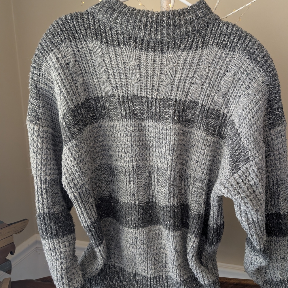 Lizwear Gray Marled Knit Sweater with Ribbed Collar